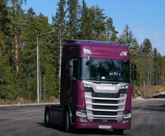 Тягач Scania S500